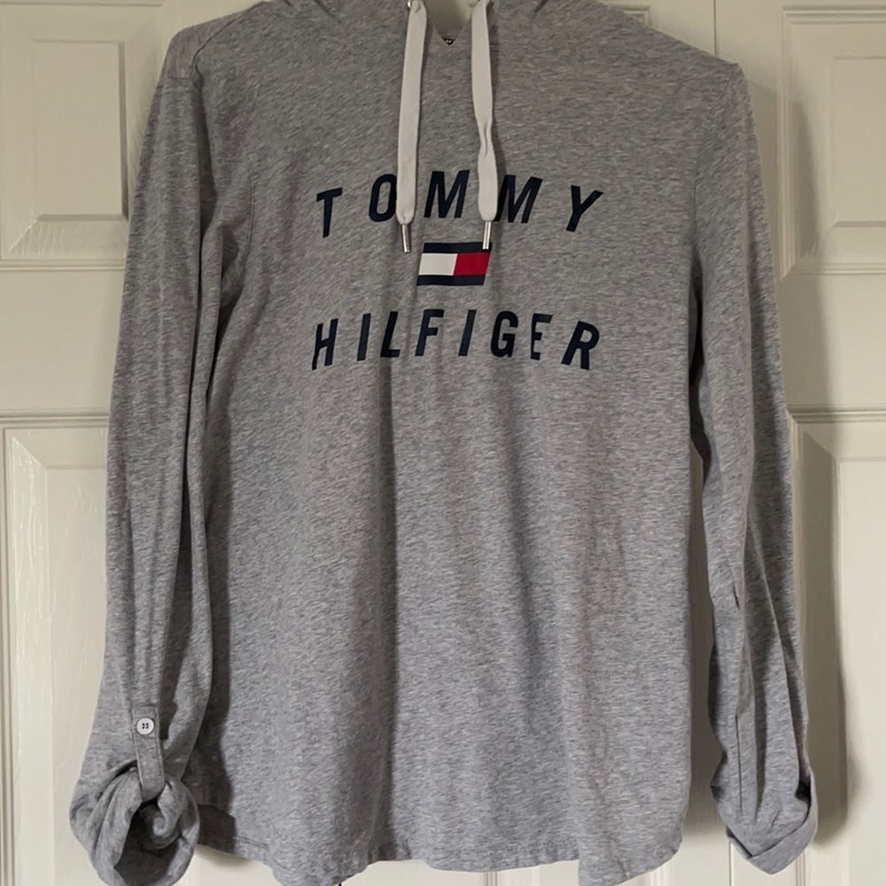 Tommy Hilfiger Long Sleeve Shirt Size M🥰🥰